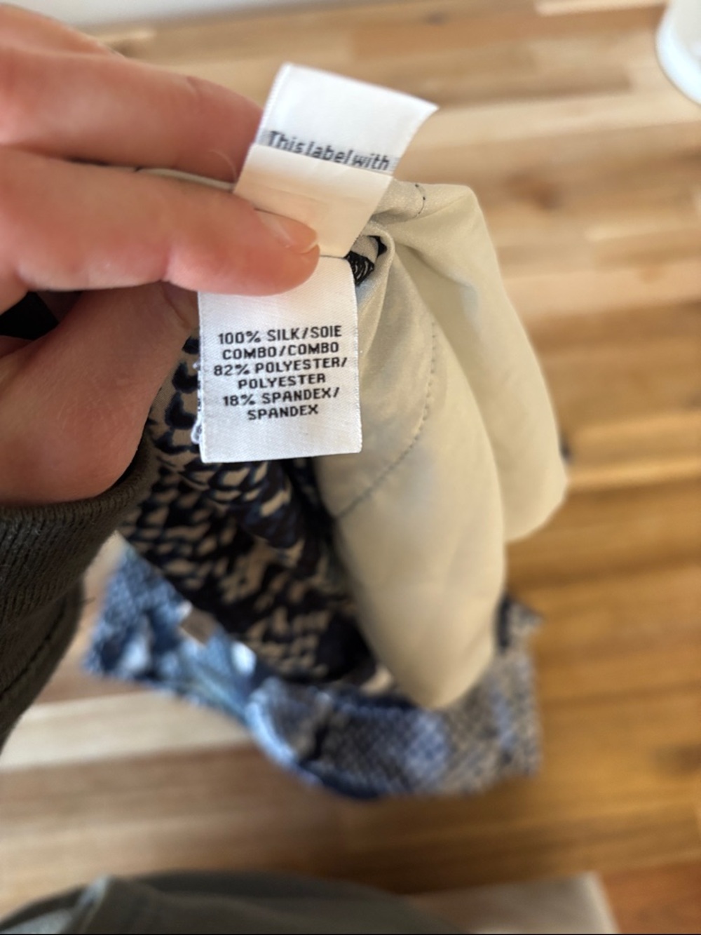Diane Von Furstenberg 100% silk Pants - Picture 4 of 4